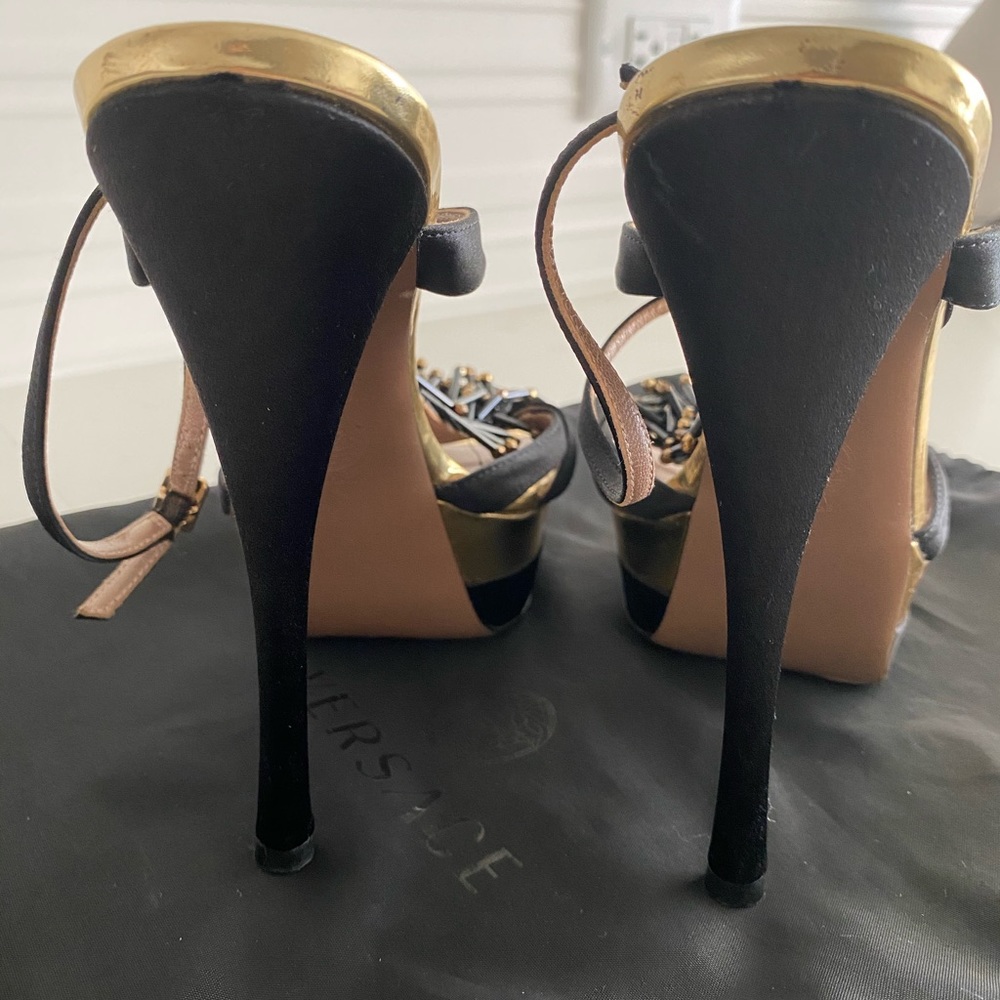 VERSACE Runway Heels - Picture 4 of 4